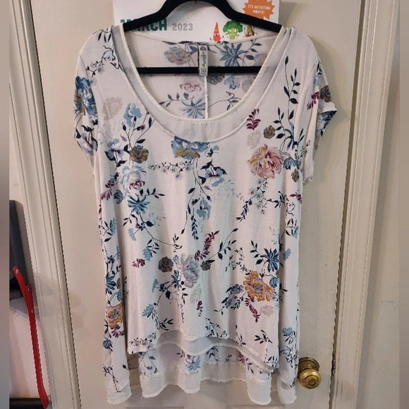 American Rag Cream Floral Short Sleeve Chiffon Overlay Shirt in Size 0X - Picture 1 of 12